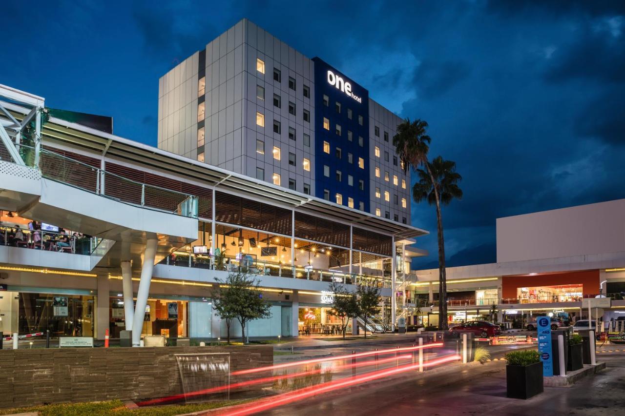 One Monterrey Tecnologico Hotell Exteriör bild