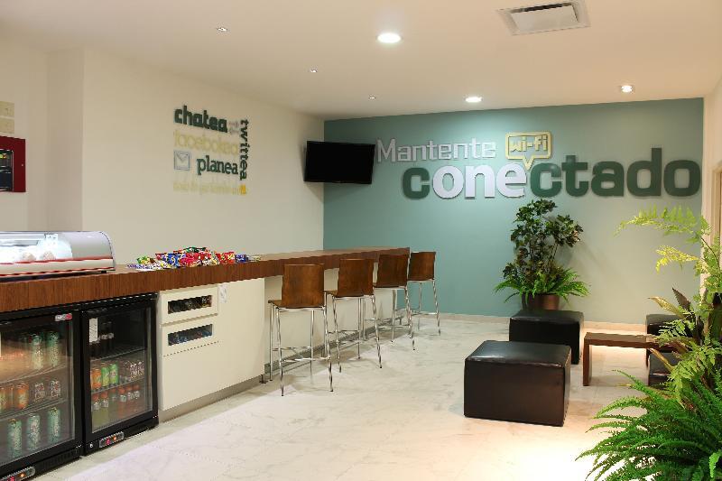 One Monterrey Tecnologico Hotell Exteriör bild